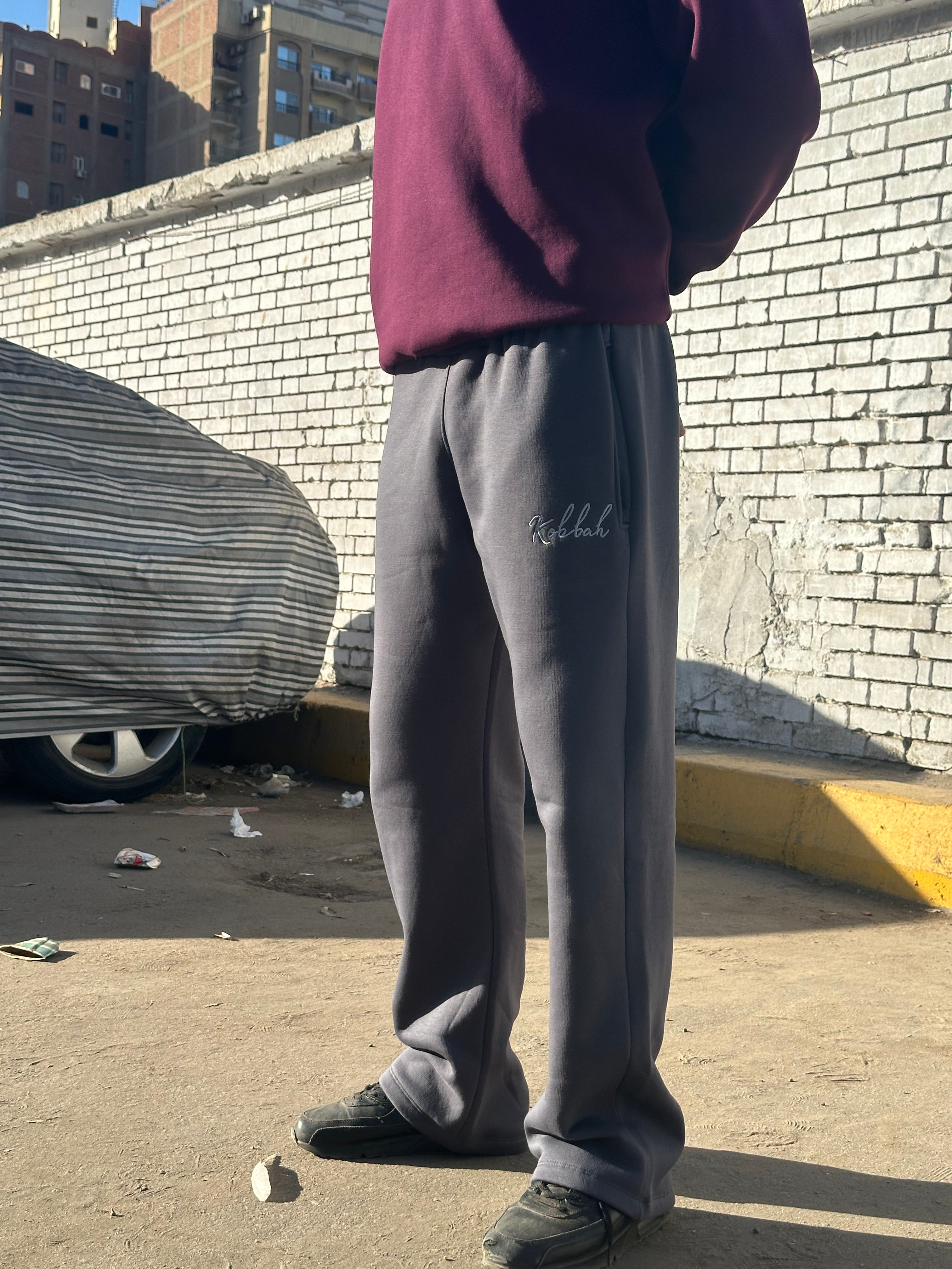 Dark gray SWEATPANTS